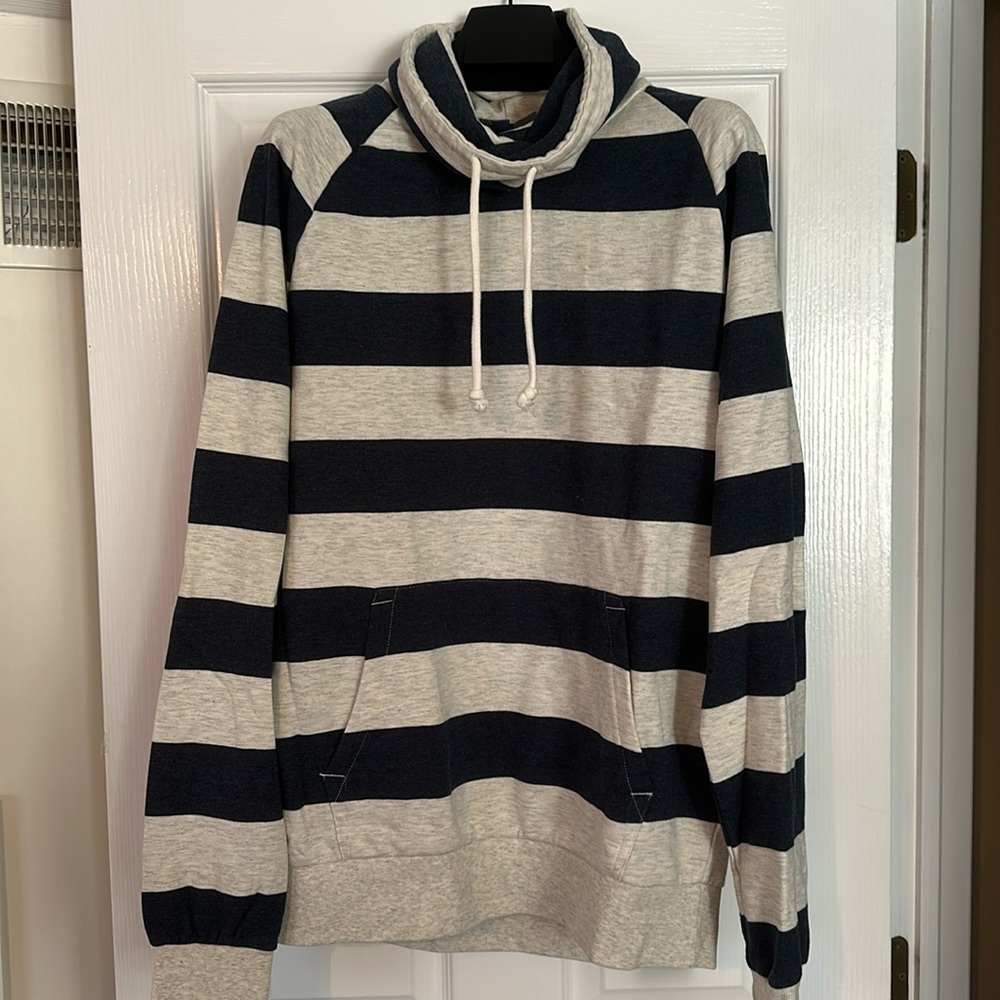 H&M Turtleneck Sweatshirt, Large